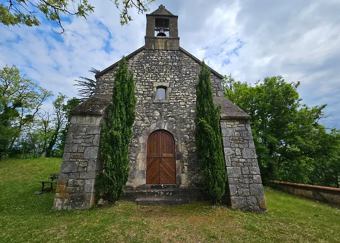 Font Neuve بيت للعطل سويلاك