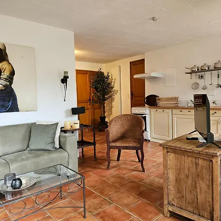 Dom wakacyjny Font Neuve